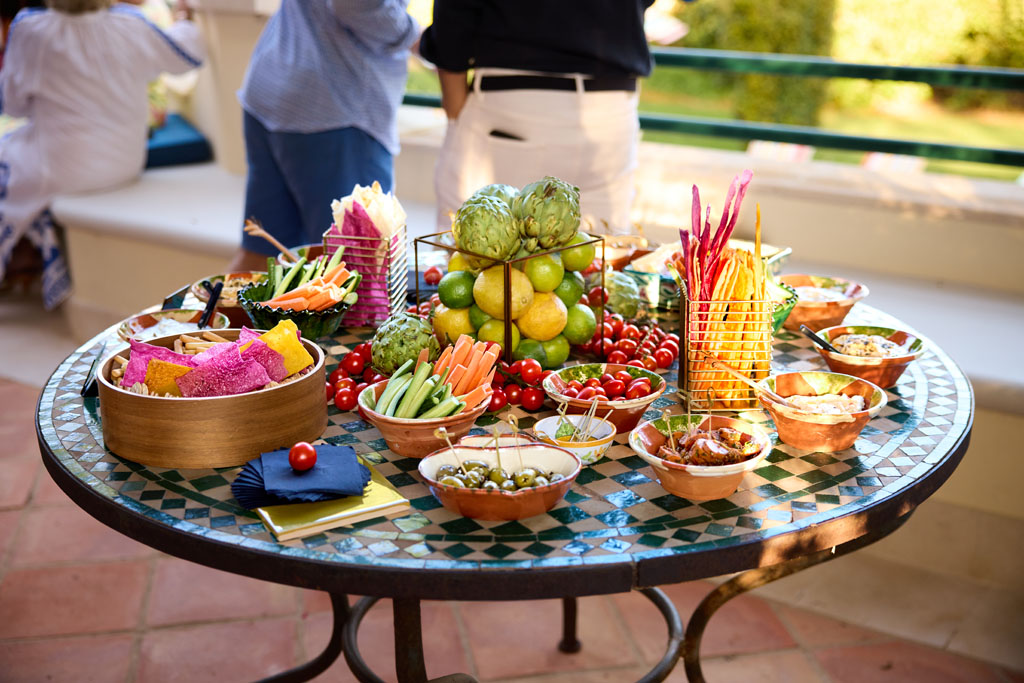 round buffet tables